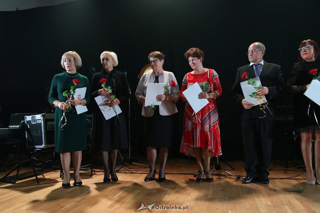 Koncertowy Dzień Nauczyciela [17.10.2019] - zdjęcie #28 - eOstroleka.pl