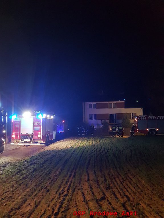 Pożar w Surowem. Jedna osoba trafiła do szpitala [18.10.2019] - zdjęcie #4 - eOstroleka.pl