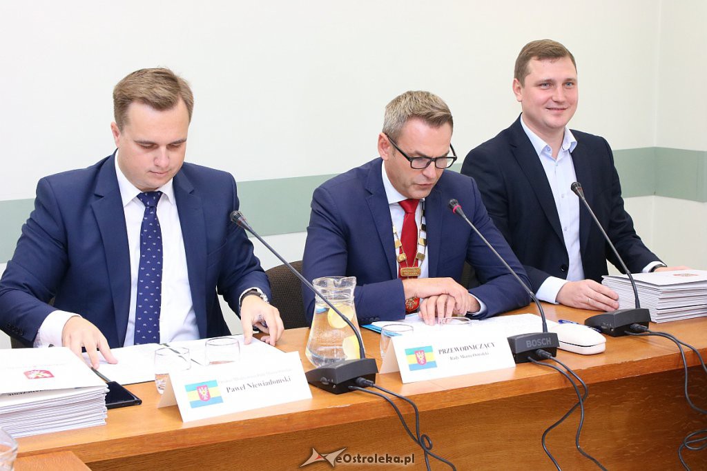 I sesja Młodzieżowej Rady Miasta w Ostrołęce [18.10.2019] - zdjęcie #1 - eOstroleka.pl