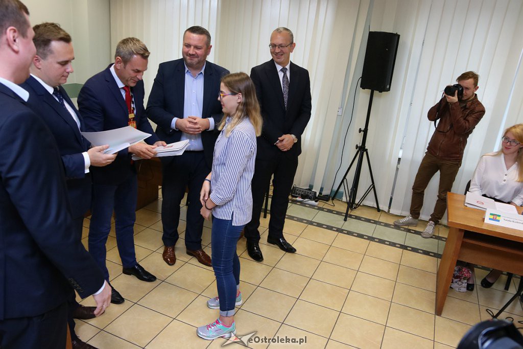 I sesja Młodzieżowej Rady Miasta w Ostrołęce [18.10.2019] - zdjęcie #66 - eOstroleka.pl
