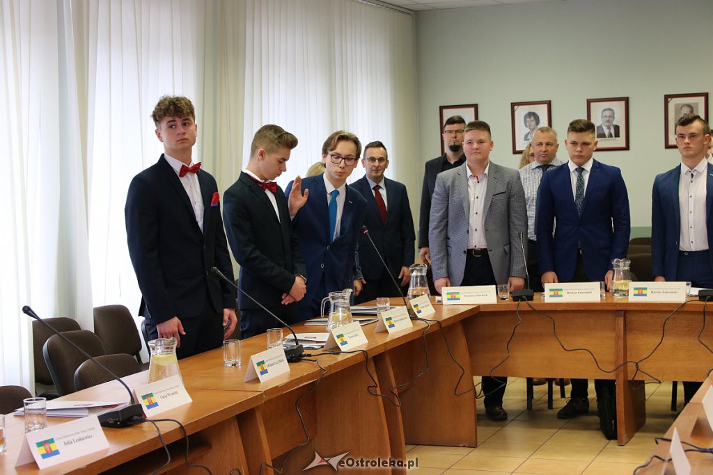 I sesja Młodzieżowej Rady Miasta w Ostrołęce [18.10.2019] - zdjęcie #88 - eOstroleka.pl