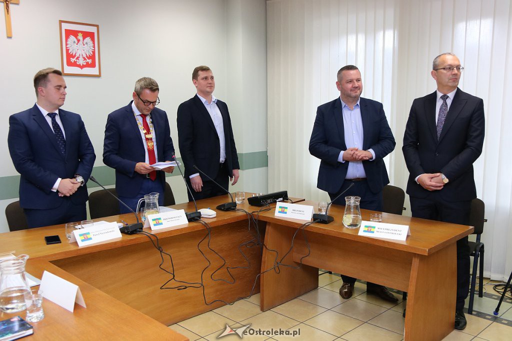 I sesja Młodzieżowej Rady Miasta w Ostrołęce [18.10.2019] - zdjęcie #17 - eOstroleka.pl