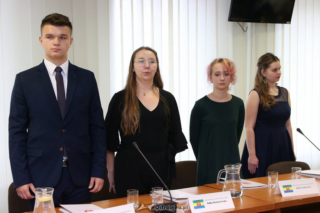I sesja Młodzieżowej Rady Miasta w Ostrołęce [18.10.2019] - zdjęcie #16 - eOstroleka.pl