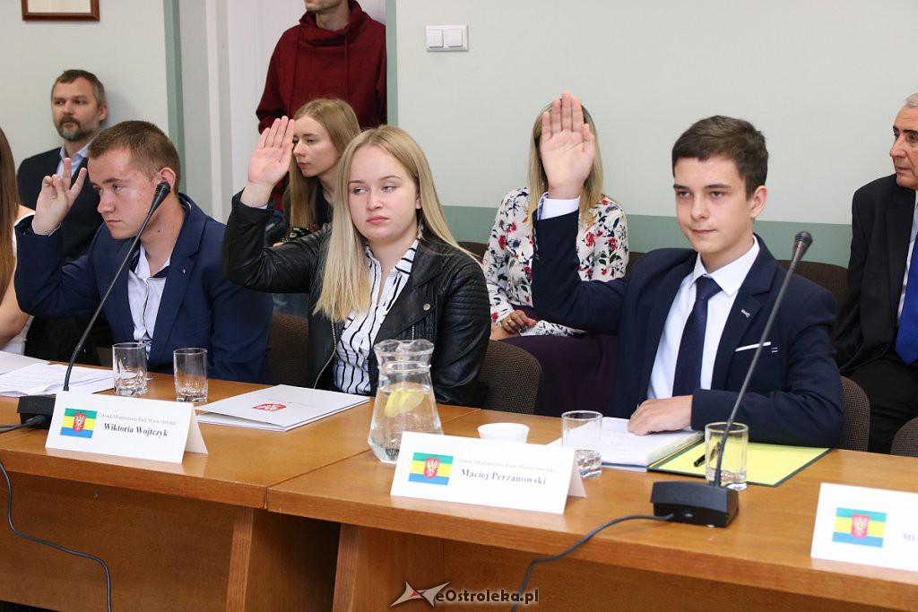 I sesja Młodzieżowej Rady Miasta w Ostrołęce [18.10.2019] - zdjęcie #96 - eOstroleka.pl