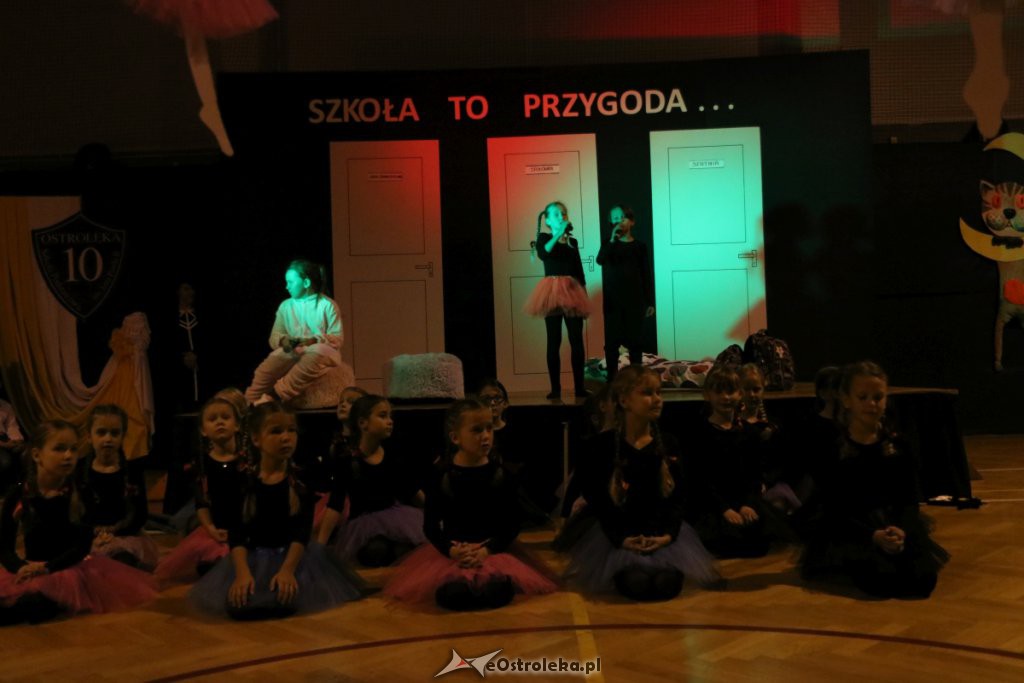 Pasowanie na ucznia w SP nr 10 [22.10.2019] - zdjęcie #7 - eOstroleka.pl