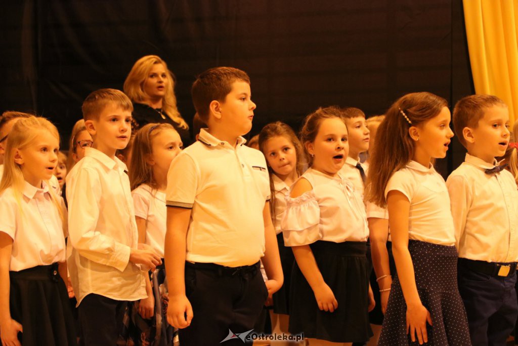 Pasowanie na ucznia w SP nr 10 [22.10.2019] - zdjęcie #151 - eOstroleka.pl