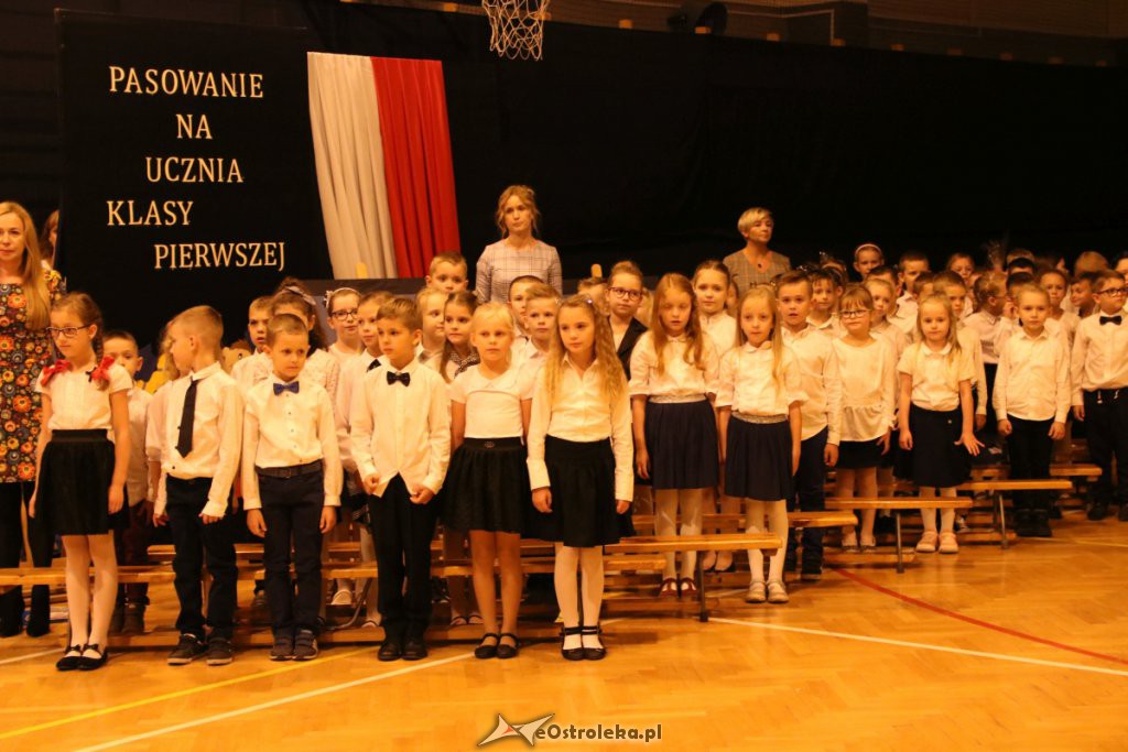 Pasowanie na ucznia w SP nr 10 [22.10.2019] - zdjęcie #97 - eOstroleka.pl