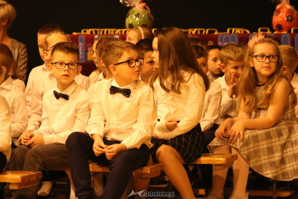 Pasowanie na ucznia w SP nr 10 [22.10.2019] - zdjęcie #112 - eOstroleka.pl