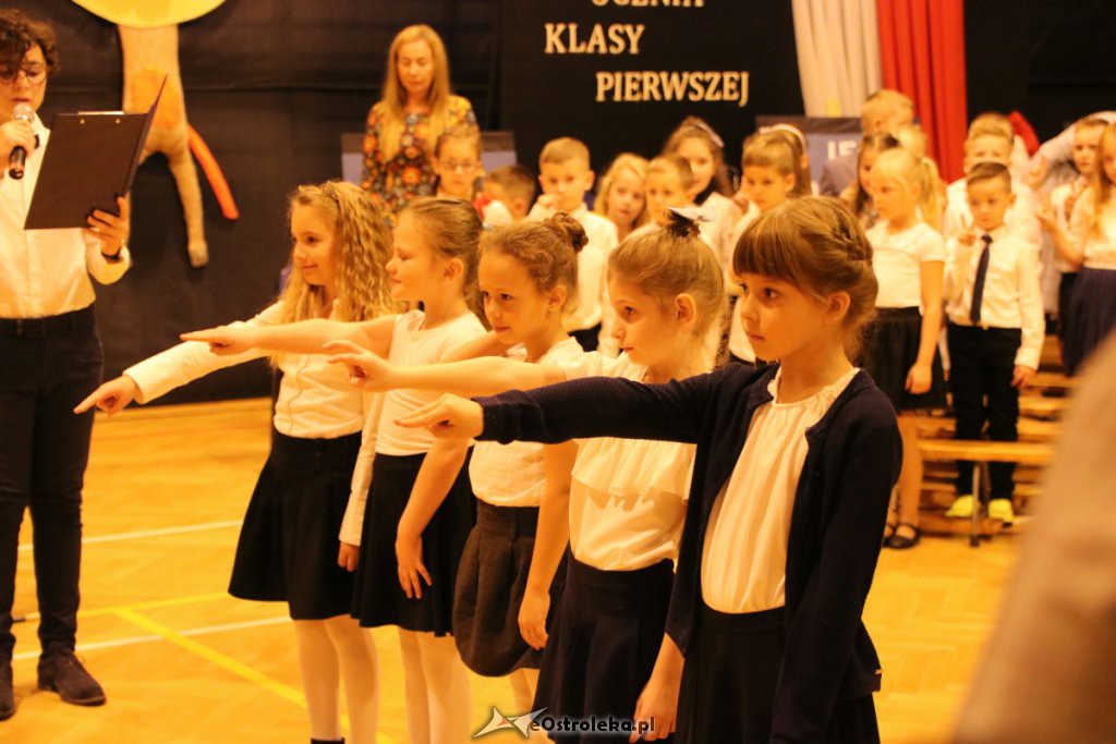Pasowanie na ucznia w SP nr 10 [22.10.2019] - zdjęcie #107 - eOstroleka.pl