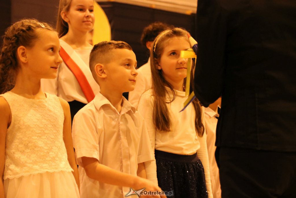 Pasowanie na ucznia w SP nr 10 [22.10.2019] - zdjęcie #94 - eOstroleka.pl