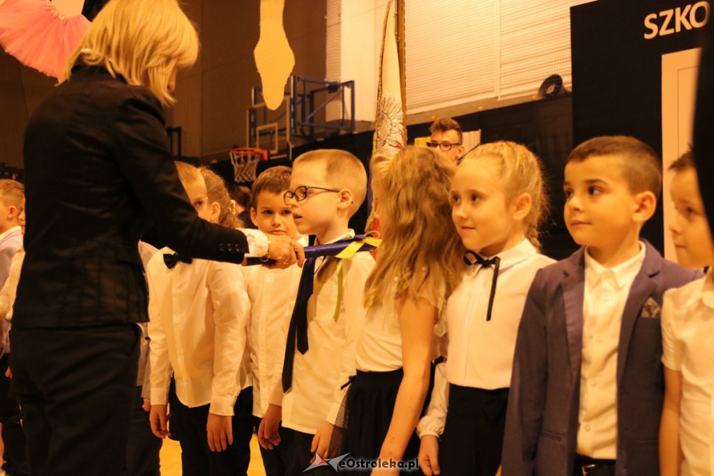 Pasowanie na ucznia w SP nr 10 [22.10.2019] - zdjęcie #74 - eOstroleka.pl