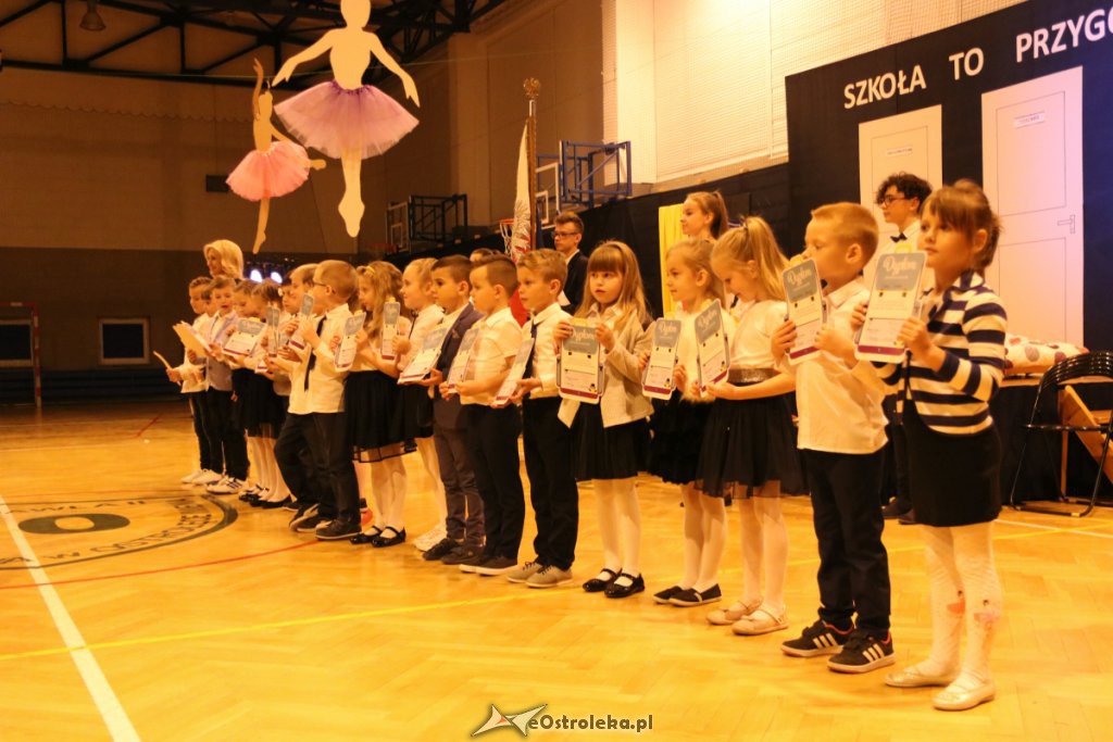 Pasowanie na ucznia w SP nr 10 [22.10.2019] - zdjęcie #64 - eOstroleka.pl