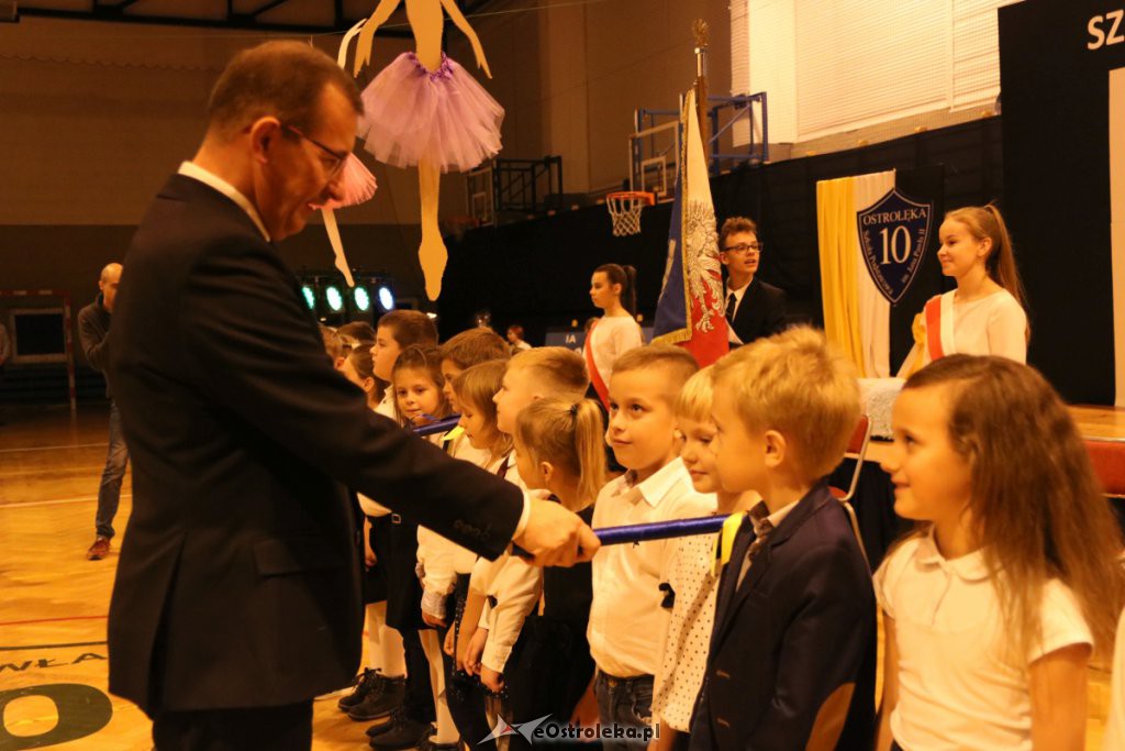 Pasowanie na ucznia w SP nr 10 [22.10.2019] - zdjęcie #52 - eOstroleka.pl