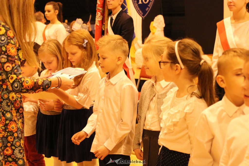 Pasowanie na ucznia w SP nr 10 [22.10.2019] - zdjęcie #25 - eOstroleka.pl