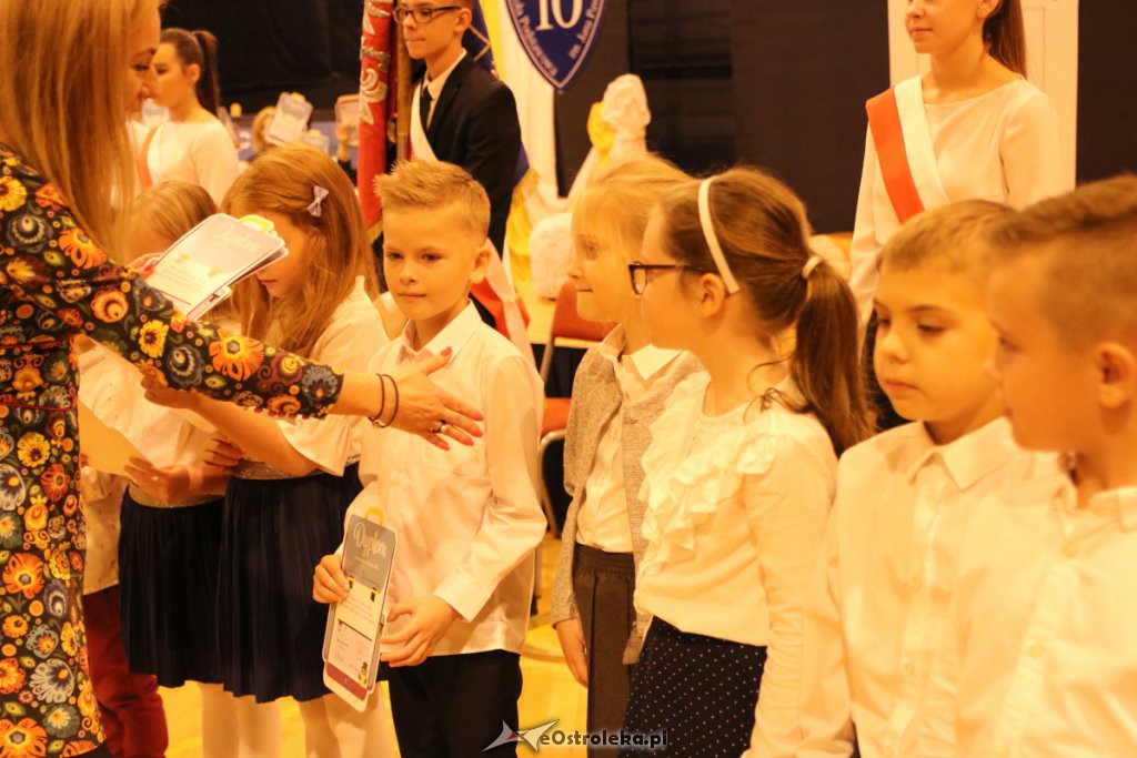 Pasowanie na ucznia w SP nr 10 [22.10.2019] - zdjęcie #24 - eOstroleka.pl