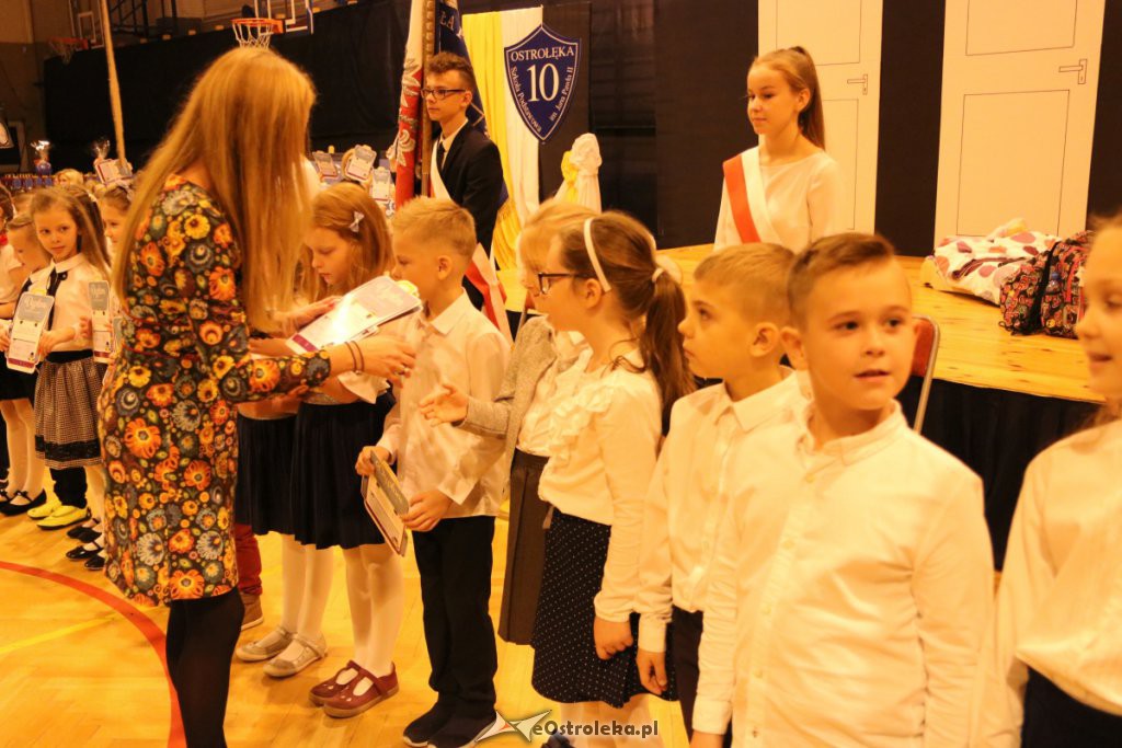 Pasowanie na ucznia w SP nr 10 [22.10.2019] - zdjęcie #23 - eOstroleka.pl