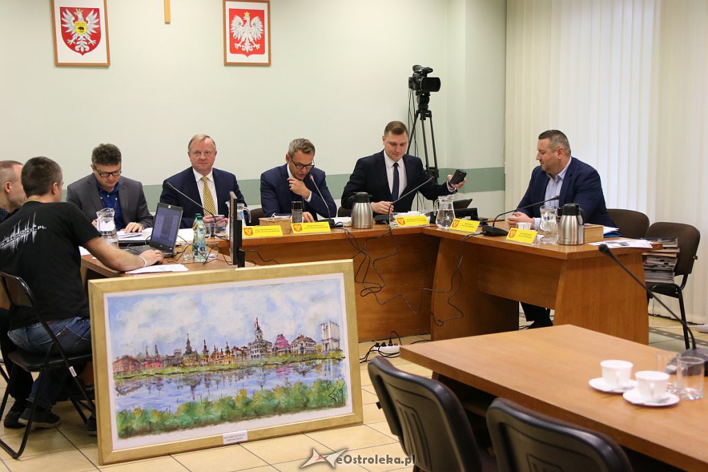XVIII sesja Rady Miasta Ostrołęki [24.10.2019] - zdjęcie #10 - eOstroleka.pl