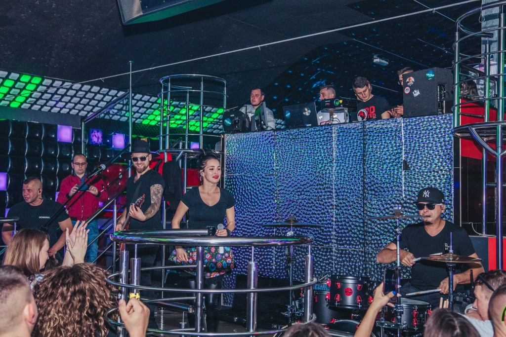 Weekendowe imprezy w Clubie Ibiza Zalesie [ZDJĘCIA] - zdjęcie #4 - eOstroleka.pl