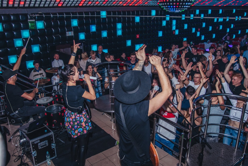 Weekendowe imprezy w Clubie Ibiza Zalesie [ZDJĘCIA] - zdjęcie #47 - eOstroleka.pl