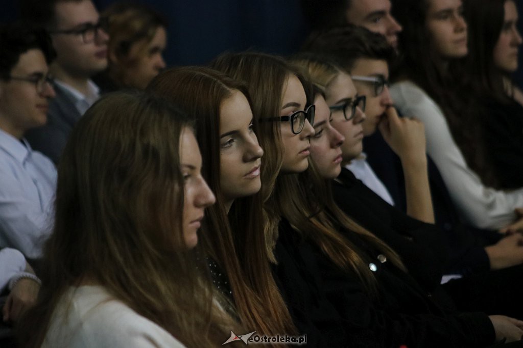 Dzień Patrona w II LO [29.10.2019] - zdjęcie #15 - eOstroleka.pl