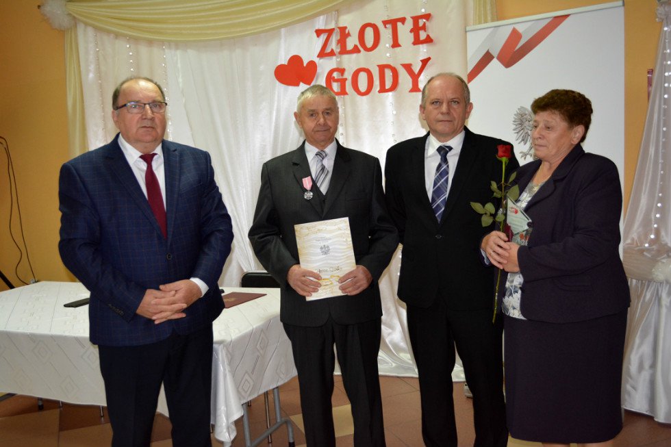 Złoci jubilaci z gminy Łyse z medalami [30.10.2019] - zdjęcie #130 - eOstroleka.pl