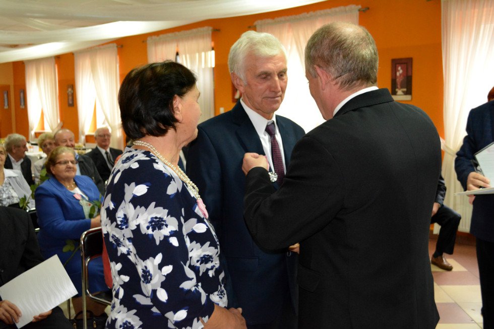 Złoci jubilaci z gminy Łyse z medalami [30.10.2019] - zdjęcie #127 - eOstroleka.pl