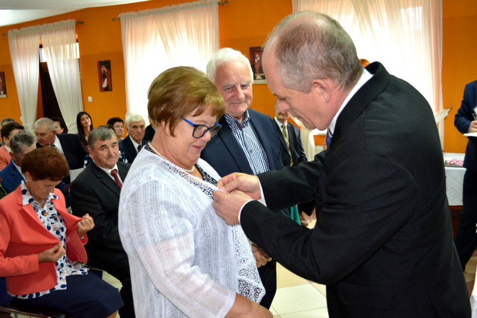 Złoci jubilaci z gminy Łyse z medalami [30.10.2019] - zdjęcie #110 - eOstroleka.pl