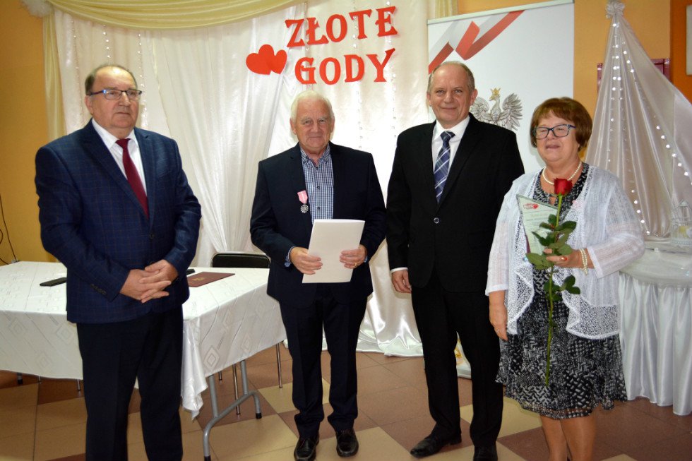 Złoci jubilaci z gminy Łyse z medalami [30.10.2019] - zdjęcie #113 - eOstroleka.pl