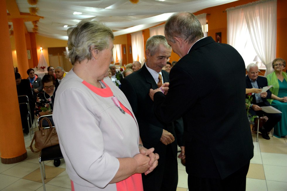 Złoci jubilaci z gminy Łyse z medalami [30.10.2019] - zdjęcie #121 - eOstroleka.pl