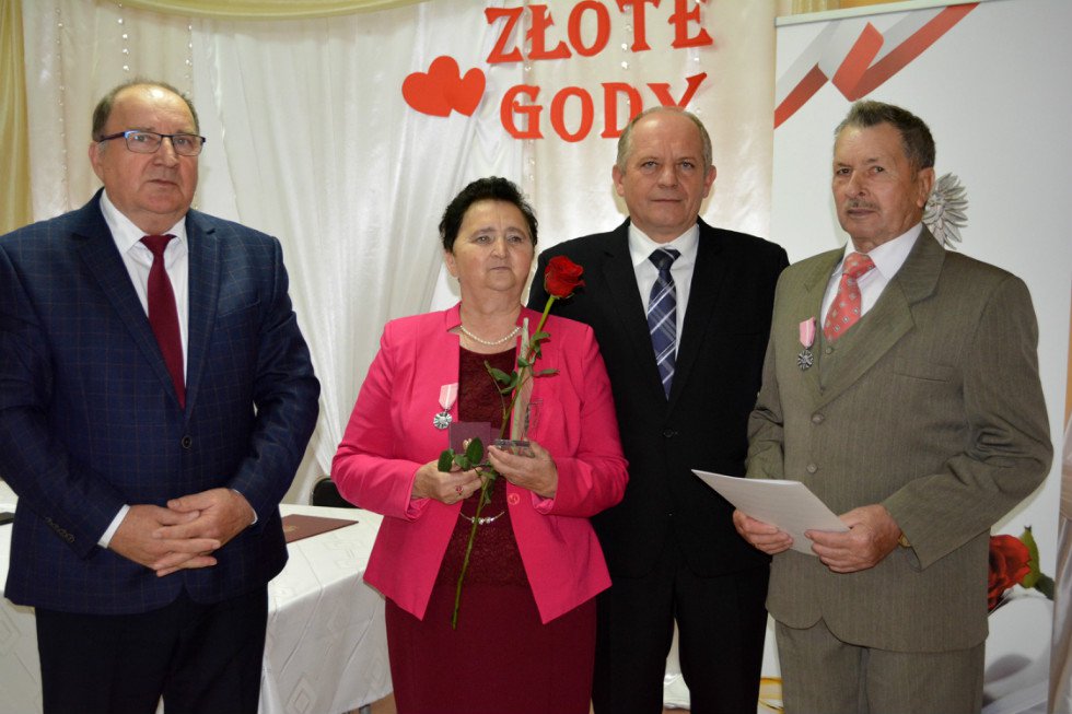 Złoci jubilaci z gminy Łyse z medalami [30.10.2019] - zdjęcie #127 - eOstroleka.pl