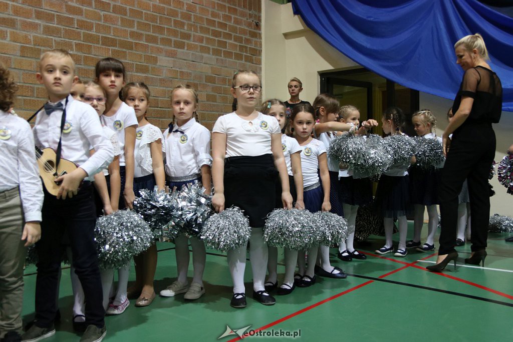 Pasowanie na ucznia w Szkole Podstawowej nr 5 im. Zofii Niedziałkowskiej [30.10.2019] - zdjęcie #304 - eOstroleka.pl