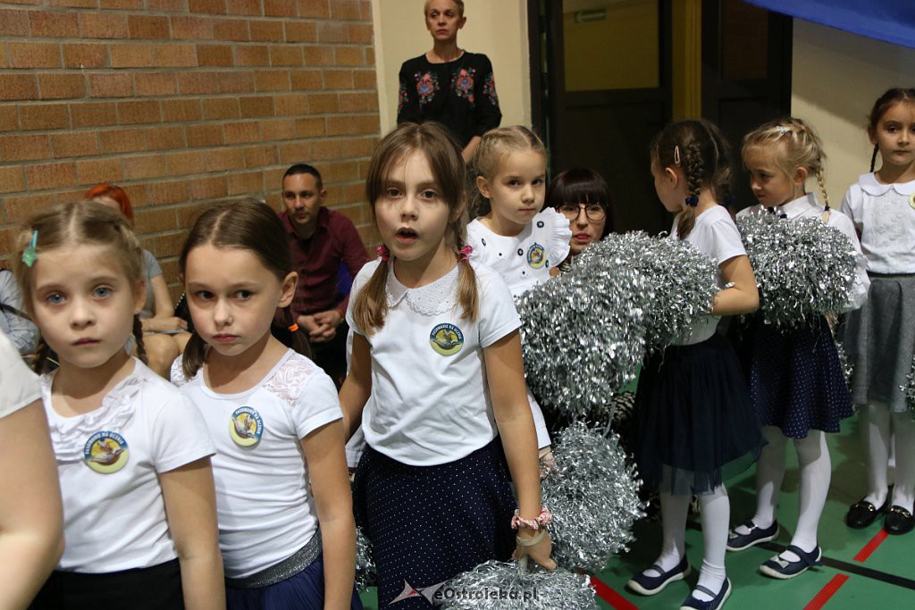 Pasowanie na ucznia w Szkole Podstawowej nr 5 im. Zofii Niedziałkowskiej [30.10.2019] - zdjęcie #301 - eOstroleka.pl
