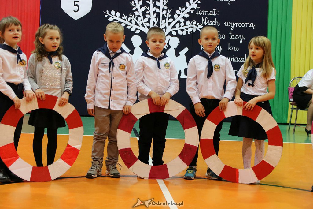 Pasowanie na ucznia w Szkole Podstawowej nr 5 im. Zofii Niedziałkowskiej [30.10.2019] - zdjęcie #251 - eOstroleka.pl