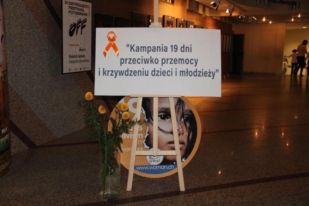 Ruszyła Kampania 19 dni przeciwko przemocy i krzywdzeniu dzieci i młodzieży [04.11.2019] - zdjęcie #2 - eOstroleka.pl