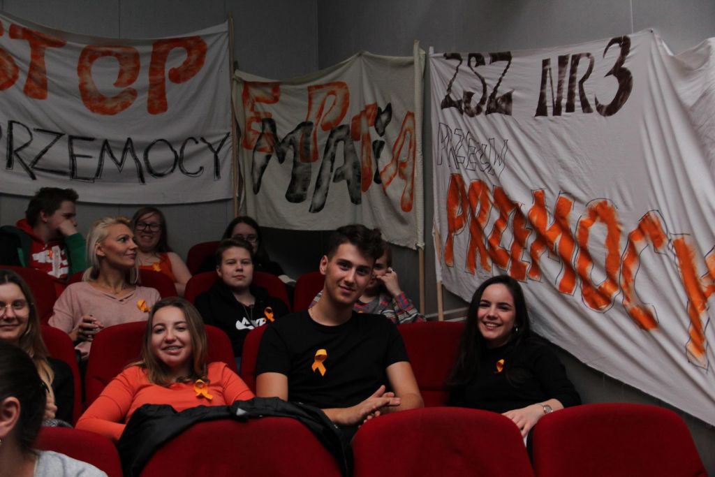 Ruszyła Kampania 19 dni przeciwko przemocy i krzywdzeniu dzieci i młodzieży [04.11.2019] - zdjęcie #4 - eOstroleka.pl