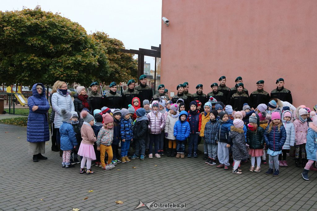 Pokaz musztry paradnej w adeptów z 2. SLO w Ostrołęce [08.11.2019] - zdjęcie #15 - eOstroleka.pl
