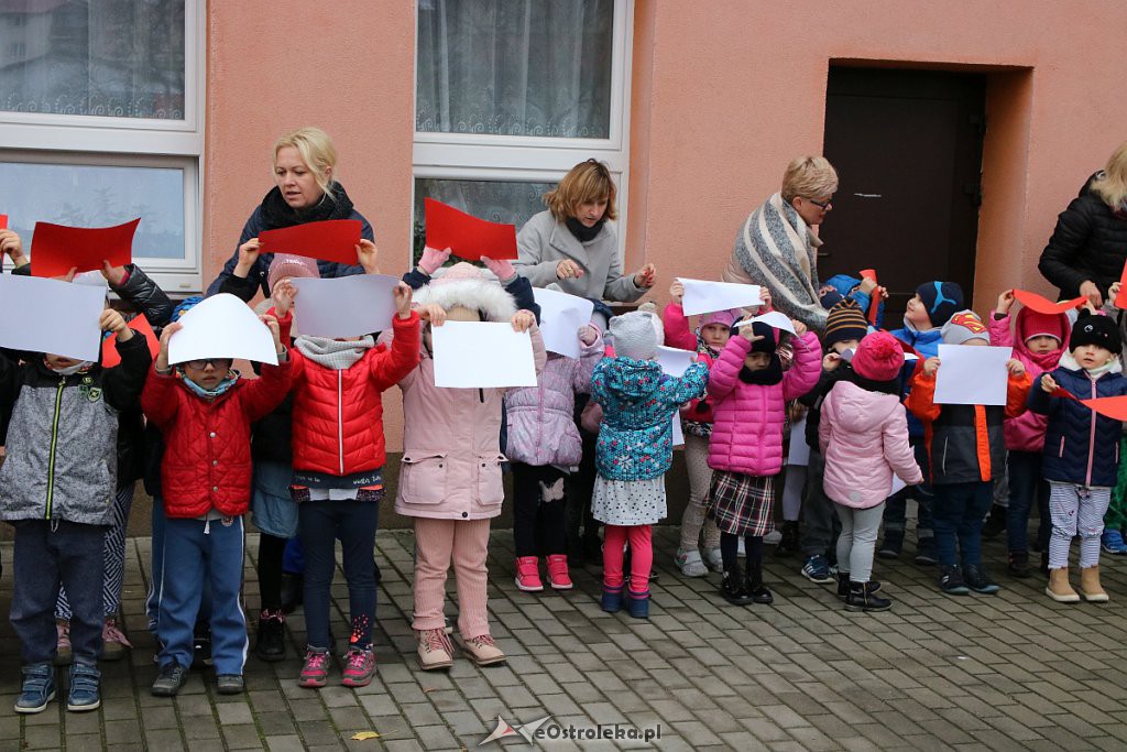 Pokaz musztry paradnej w adeptów z 2. SLO w Ostrołęce [08.11.2019] - zdjęcie #1 - eOstroleka.pl