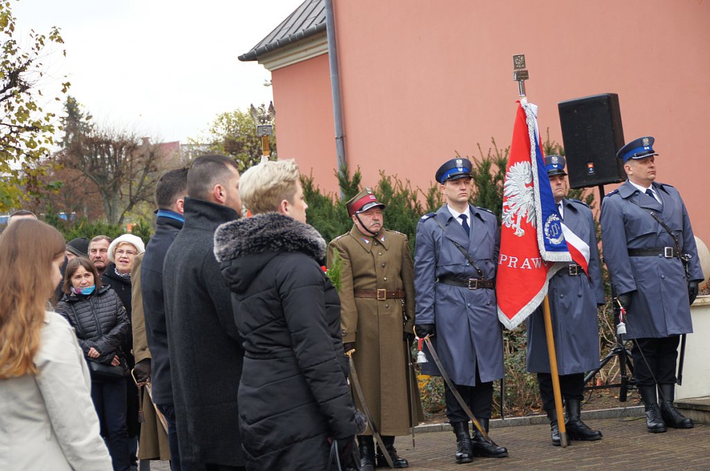 Uroczysta sesja Rady Miasta Ostrołęki z okazji Święta Niepodległości [11.11.2019] - zdjęcie #24 - eOstroleka.pl