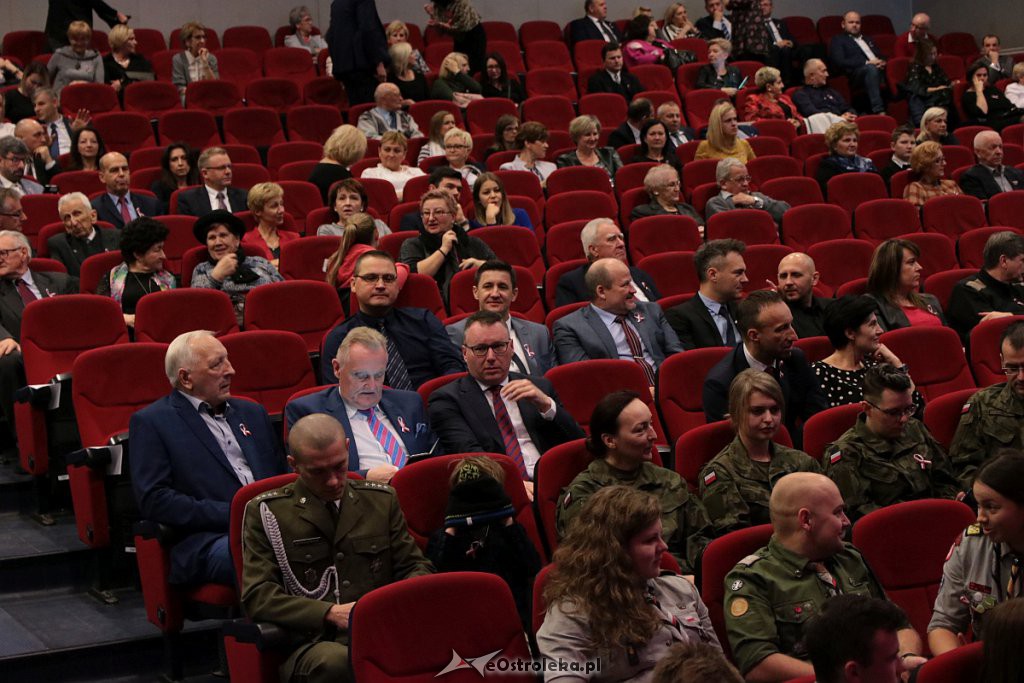 Uroczysta sesja Rady Miasta Ostrołęki z okazji Święta Niepodległości [11.11.2019] - zdjęcie #178 - eOstroleka.pl