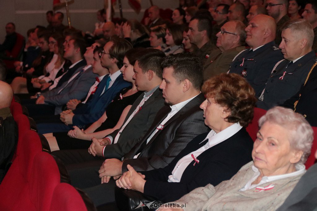 Uroczysta sesja Rady Miasta Ostrołęki z okazji Święta Niepodległości [11.11.2019] - zdjęcie #158 - eOstroleka.pl