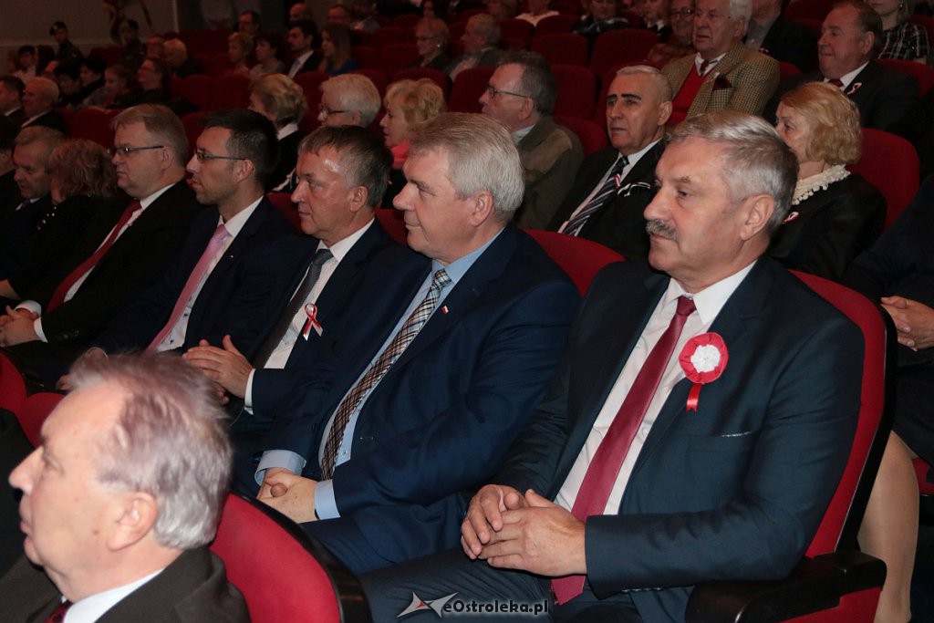 Uroczysta sesja Rady Miasta Ostrołęki z okazji Święta Niepodległości [11.11.2019] - zdjęcie #154 - eOstroleka.pl