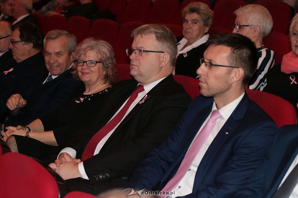Uroczysta sesja Rady Miasta Ostrołęki z okazji Święta Niepodległości [11.11.2019] - zdjęcie #152 - eOstroleka.pl