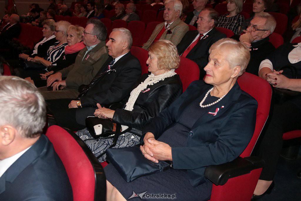 Uroczysta sesja Rady Miasta Ostrołęki z okazji Święta Niepodległości [11.11.2019] - zdjęcie #151 - eOstroleka.pl