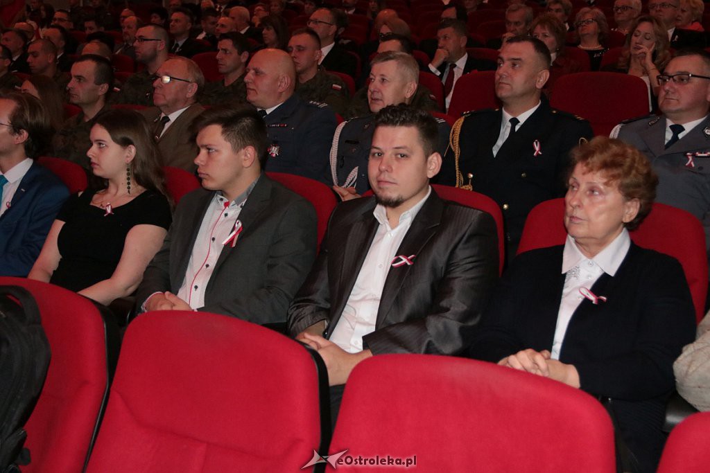 Uroczysta sesja Rady Miasta Ostrołęki z okazji Święta Niepodległości [11.11.2019] - zdjęcie #142 - eOstroleka.pl