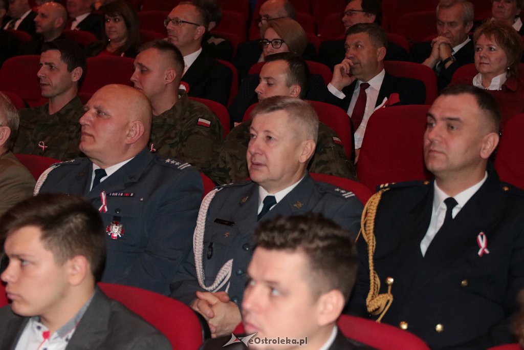 Uroczysta sesja Rady Miasta Ostrołęki z okazji Święta Niepodległości [11.11.2019] - zdjęcie #141 - eOstroleka.pl