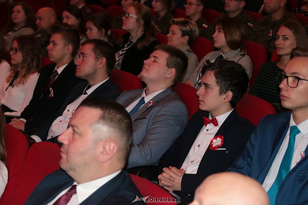 Uroczysta sesja Rady Miasta Ostrołęki z okazji Święta Niepodległości [11.11.2019] - zdjęcie #140 - eOstroleka.pl