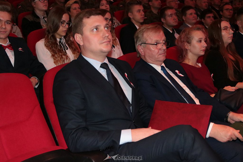 Uroczysta sesja Rady Miasta Ostrołęki z okazji Święta Niepodległości [11.11.2019] - zdjęcie #139 - eOstroleka.pl