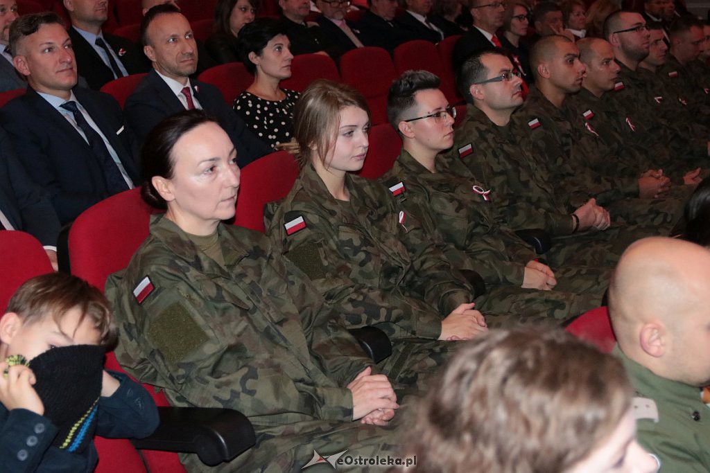 Uroczysta sesja Rady Miasta Ostrołęki z okazji Święta Niepodległości [11.11.2019] - zdjęcie #137 - eOstroleka.pl