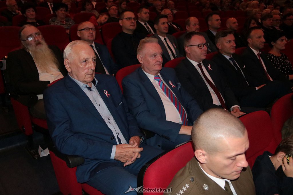 Uroczysta sesja Rady Miasta Ostrołęki z okazji Święta Niepodległości [11.11.2019] - zdjęcie #135 - eOstroleka.pl