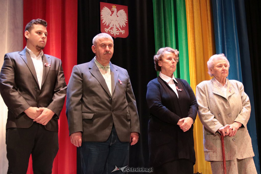 Uroczysta sesja Rady Miasta Ostrołęki z okazji Święta Niepodległości [11.11.2019] - zdjęcie #112 - eOstroleka.pl